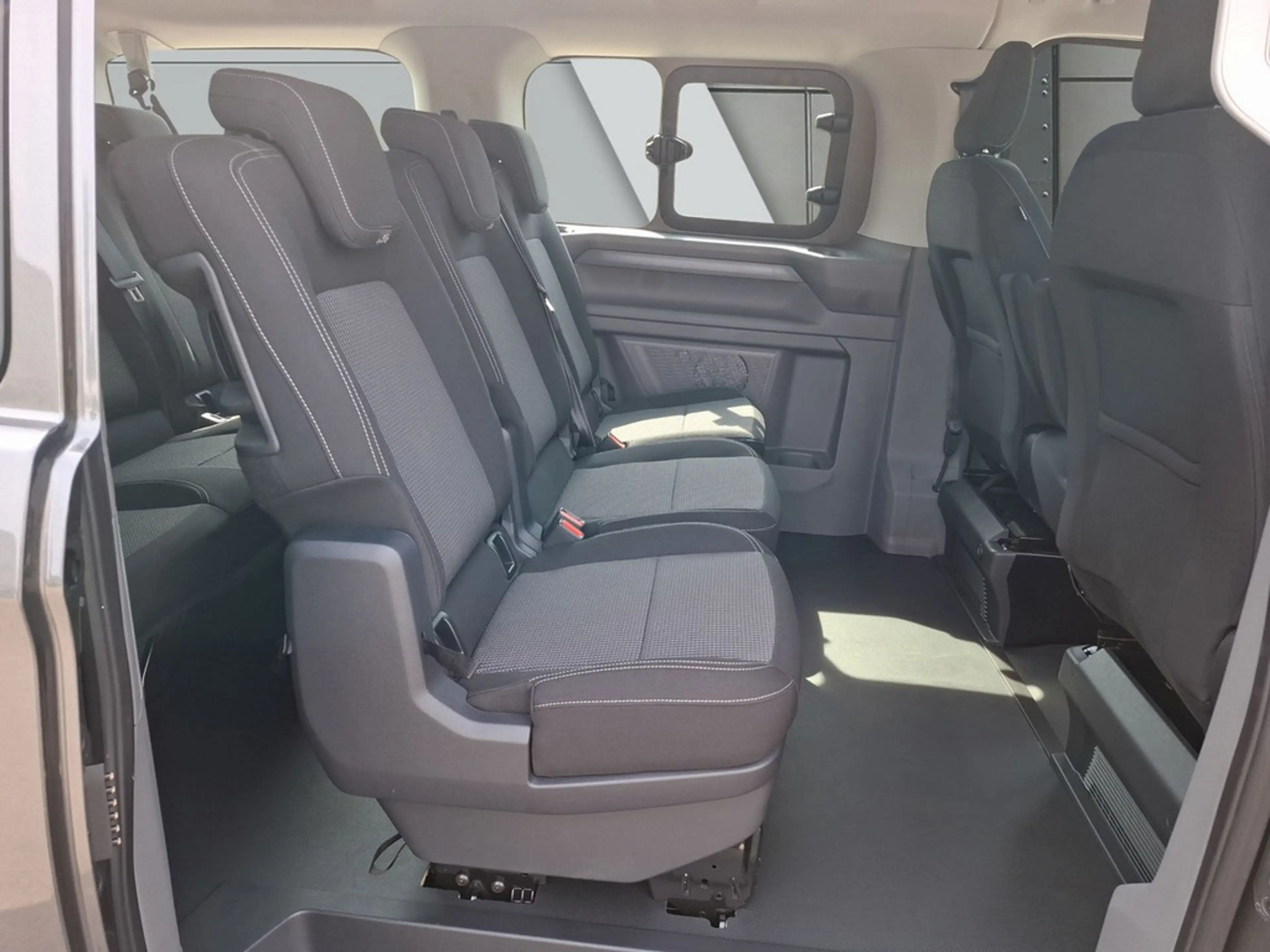 Volkswagen T7 Caravelle 2.0 TDI KR*8 SITZE***TOP-EXTRAS*** Klima — photo 11