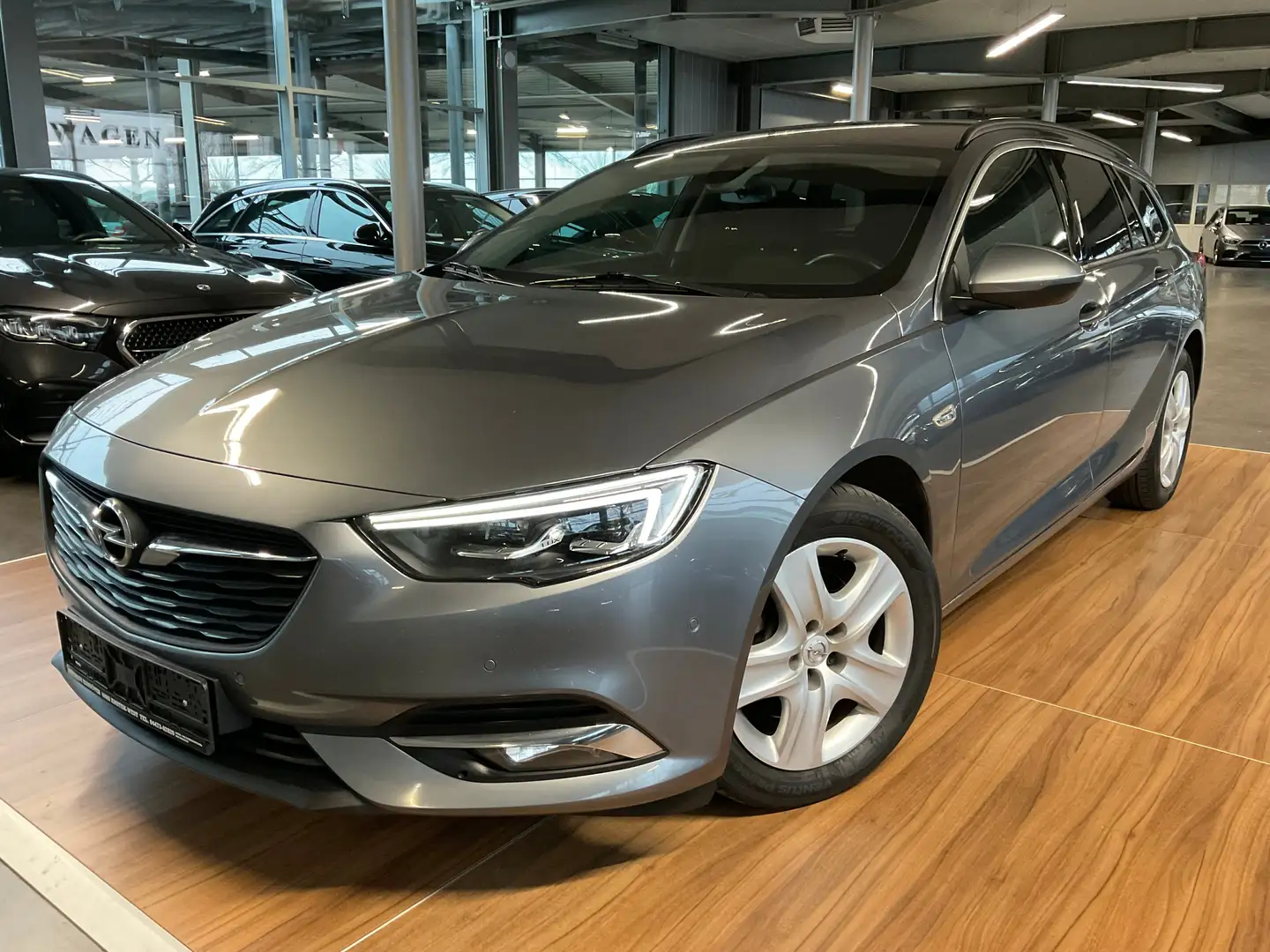 Opel Insignia Insignia ST 1.6 CDTI Business LED/KAMERA/SPUR Grey - 1