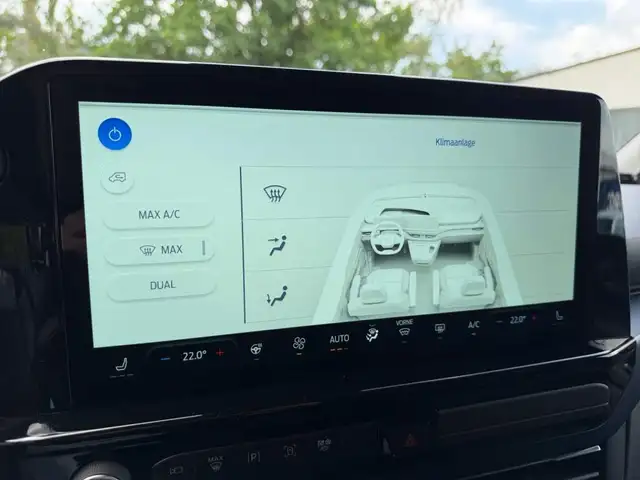 Ford 320 L2 view 15