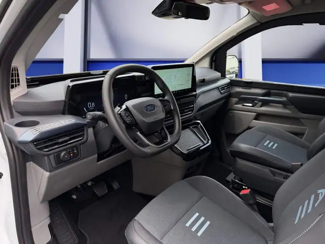 Ford 320 L2 view 13
