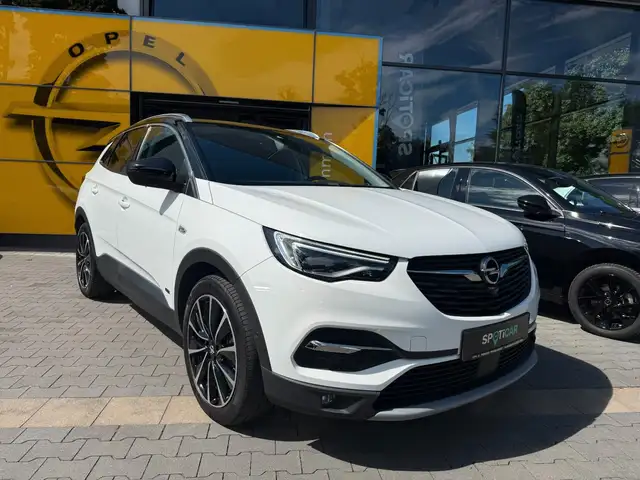 Opel Grandland X Hybrid Ultimate,AHK,Leder,Navi,LED
