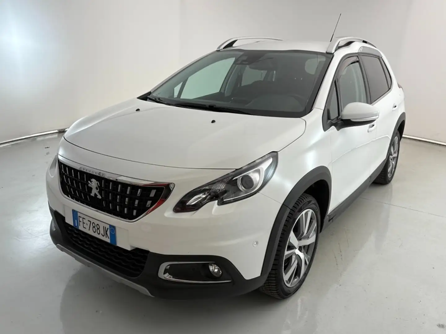 Peugeot 2008 1.2 PureTech Turbo Allure Bianco - 1