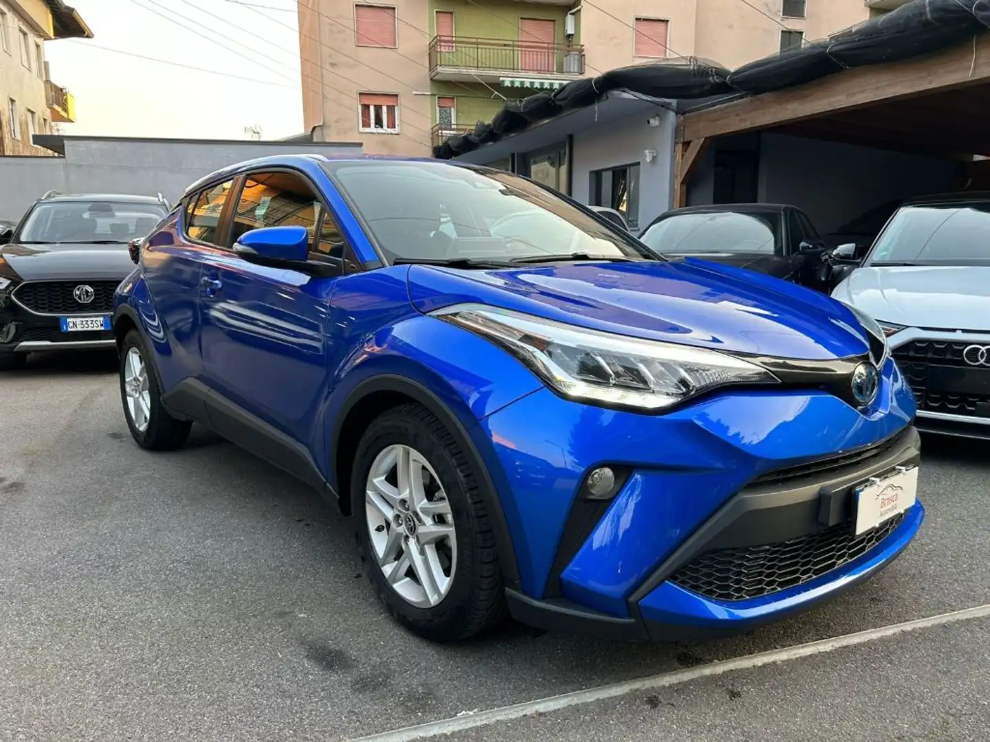 Toyota C-HR 1.8 Hybrid E-CVT Active *PREZZO PROMO* Blau - 2