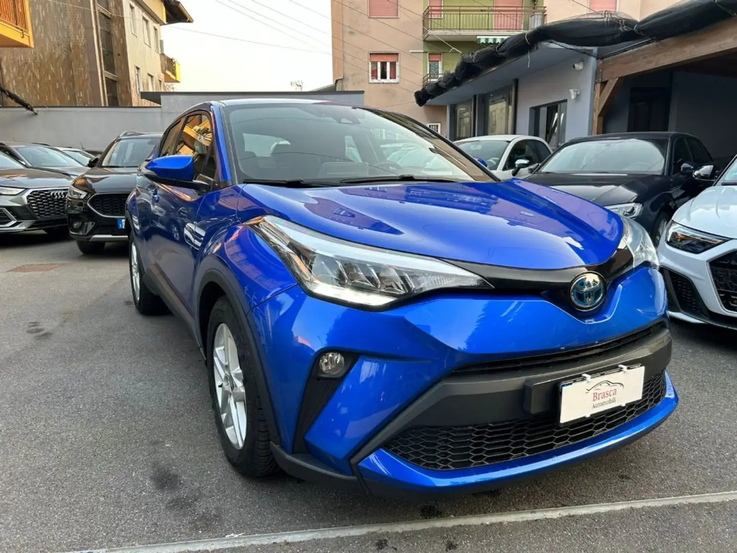 Toyota C-HR 1.8 Hybrid E-CVT Active *PREZZO PROMO* Blauw - 1