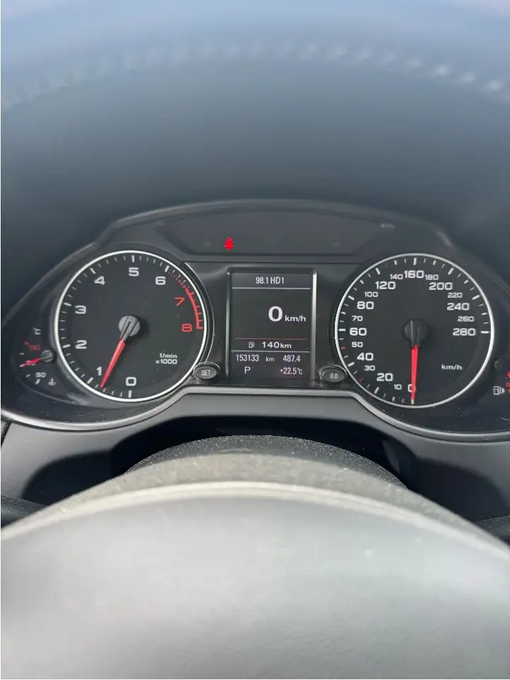 Audi Q5 снимка Audi Q5