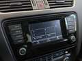 Skoda Octavia Kombi Scout 4x4*AHK*XENON*R-KAMERA* Grau - thumbnail 32