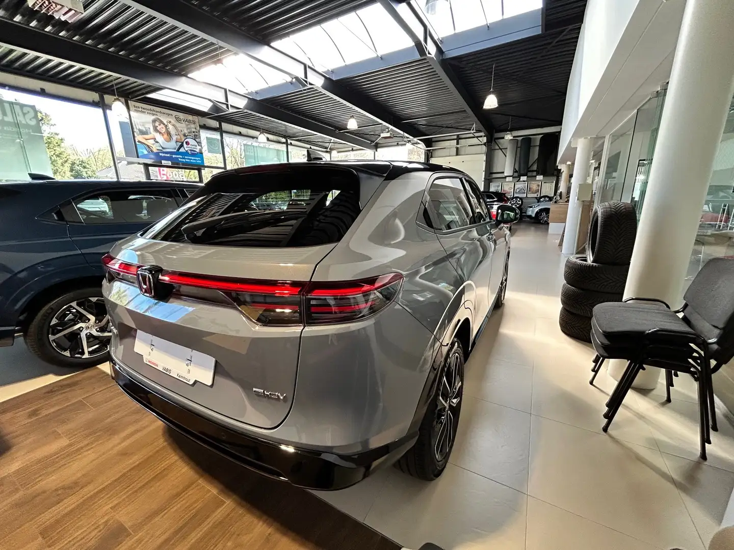 Honda HR-V 1.5i HEV Advance Style Plus eCVT -4280 EINDJAAR AC Grijs - 2