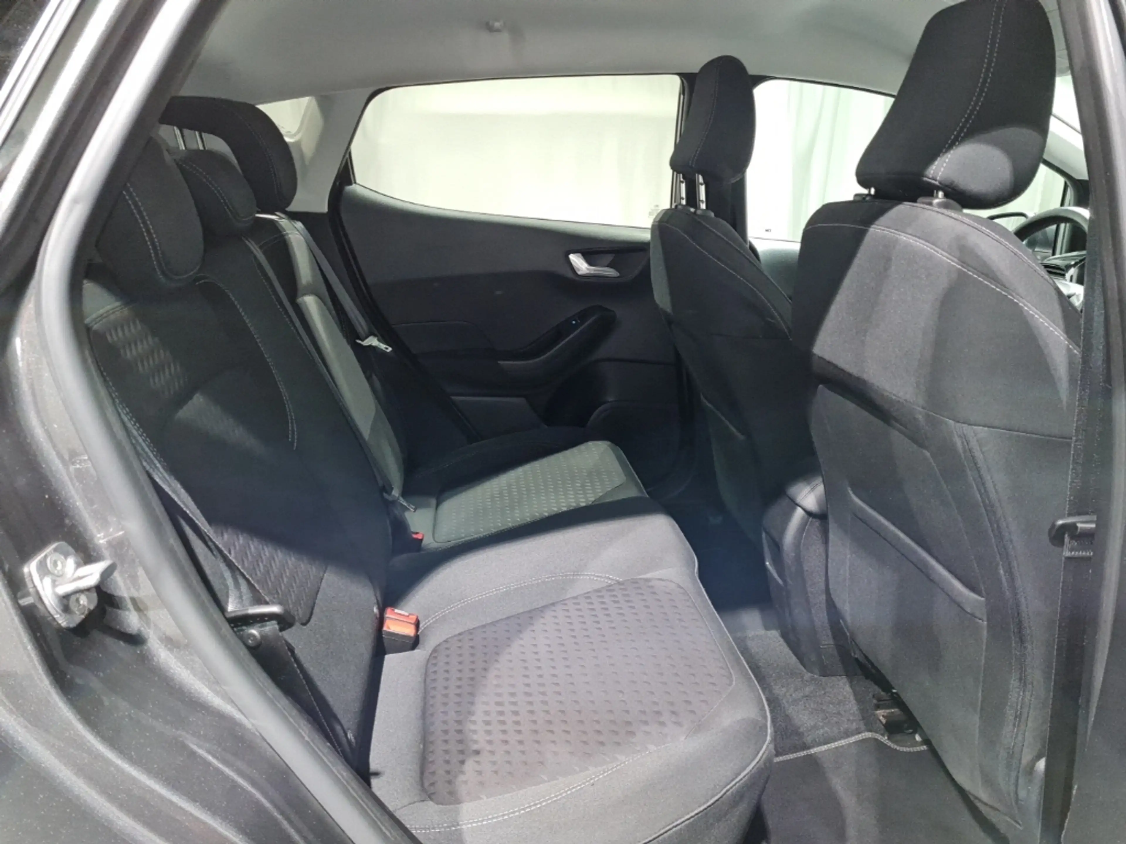 Ford Fiesta 1.0 EcoB Titanium*KLIMAAUTOM.* — photo 8