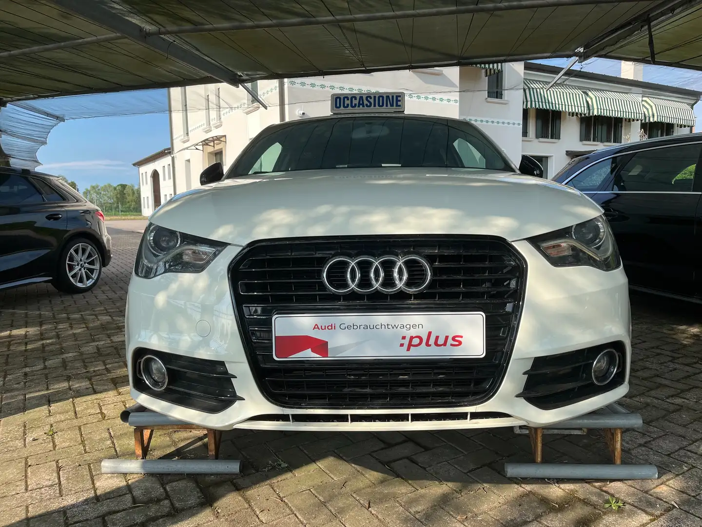 Audi A1 AUDI A 1   TFSI 122 CV  s-tron S line NAVI+LED Bianco - 2