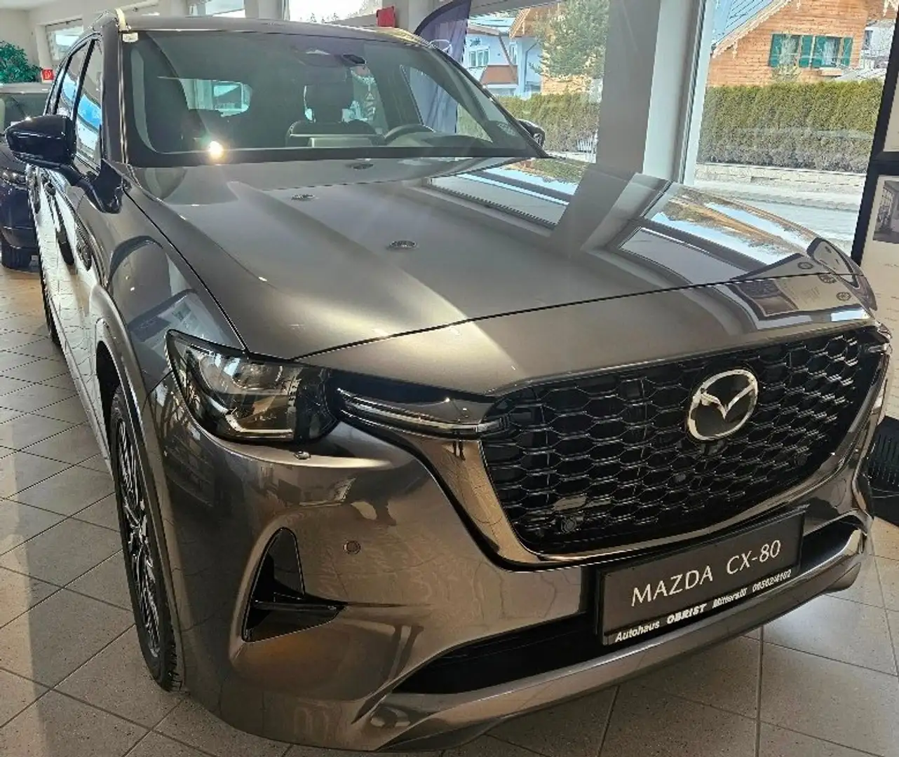 Mazda CX-80 2.5L e-SKYACTIV PHEV AWD Homura Plus Aut. Šedá - 2