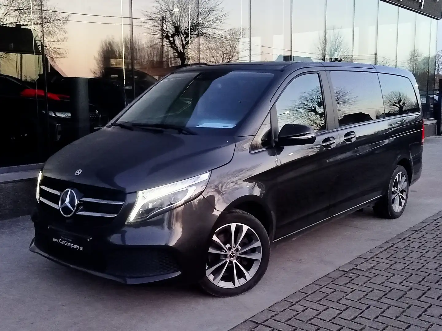 Mercedes-Benz V 300 V 300 d MWB*DOUBLE CABINE*LEDER*360°CAM*LED*DAB Gris - 2