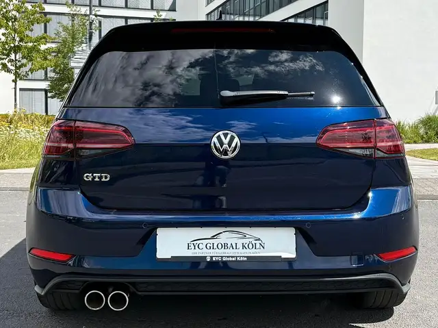 Volkswagen Golf view 8