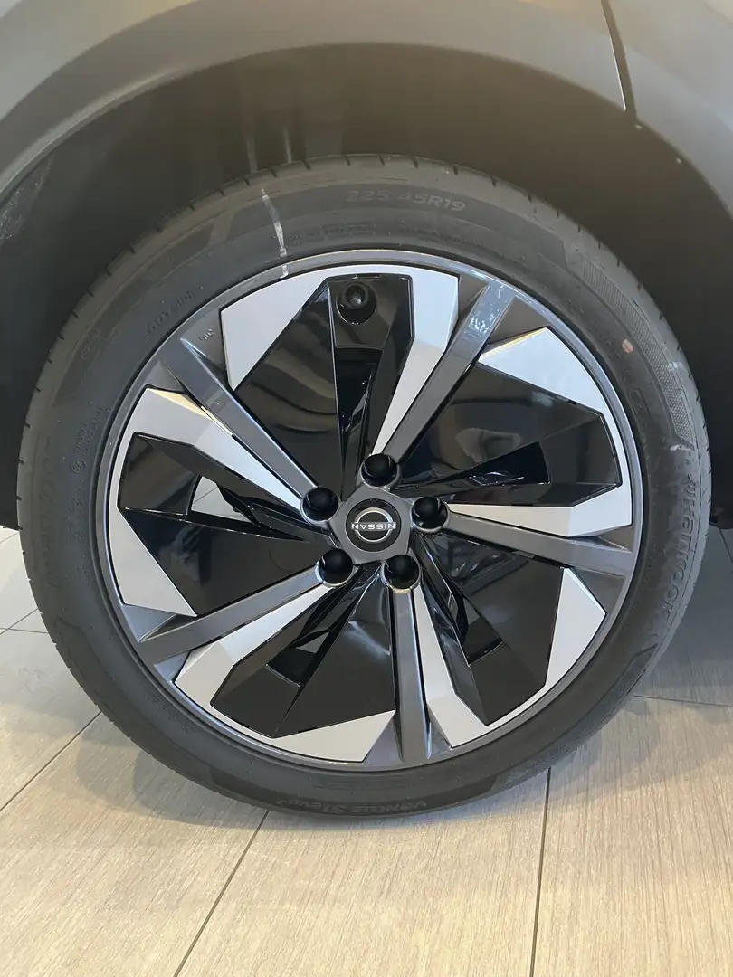 Nissan Juke Juke 1.6 HEV N-Connecta Grau - 2