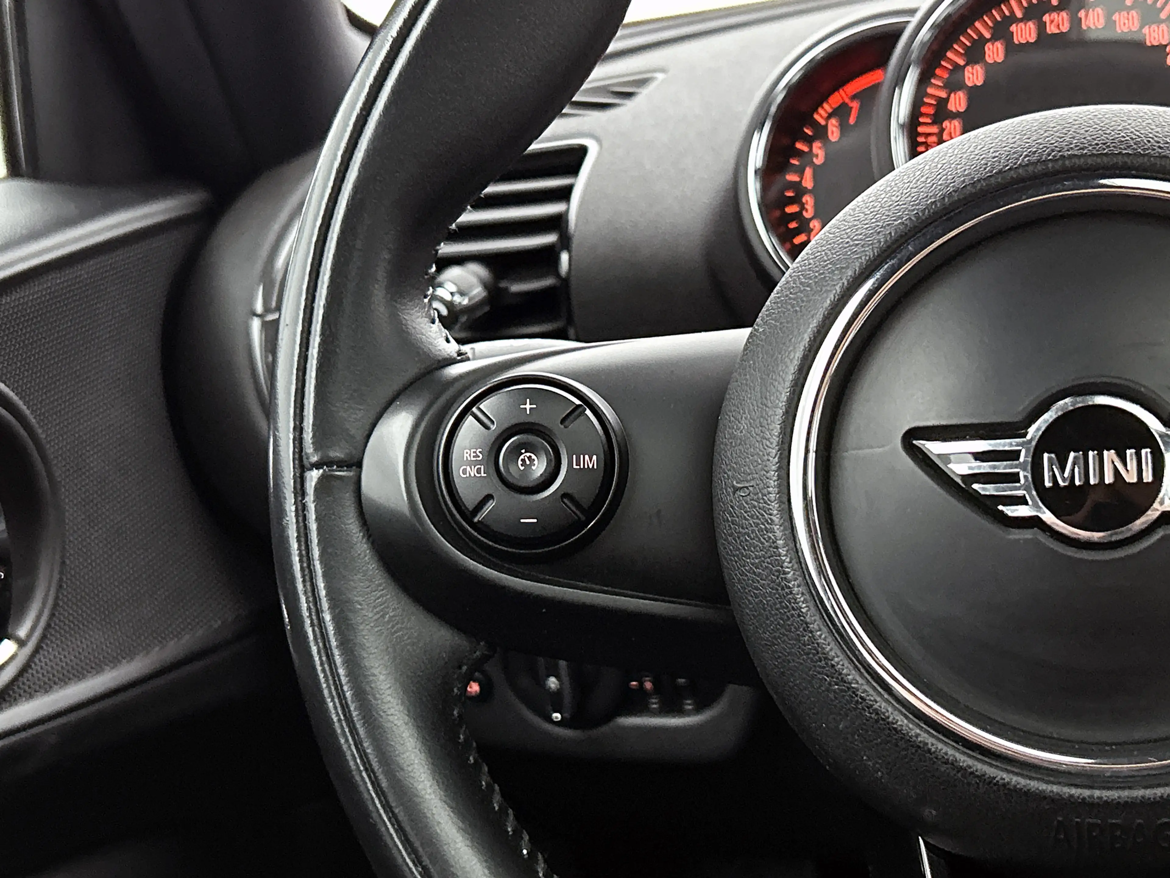 MINI One Clubman Mini 1.5 Business Edition / Airco-ecc / Navigatie — photo 7