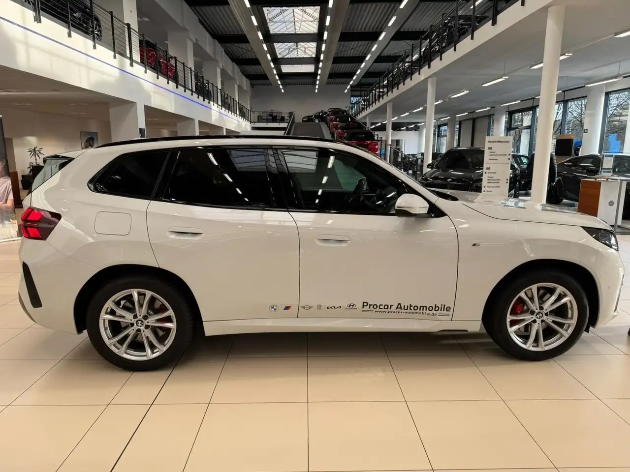 BMW X3 20d xDrive M Sport+PANO+AHK+NAVI+SHZ+PA+ LED+uvm. 3