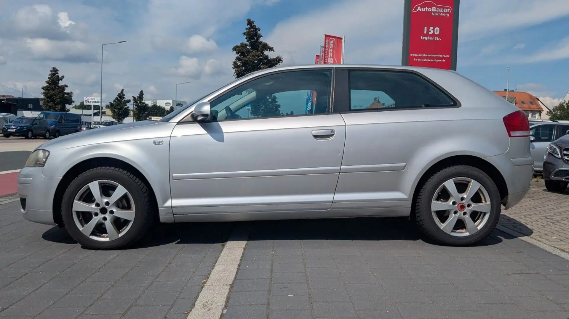 Audi A3 1.9 TDI Attraction / TÜV 03/27 / Klimaaut. Silber - 2
