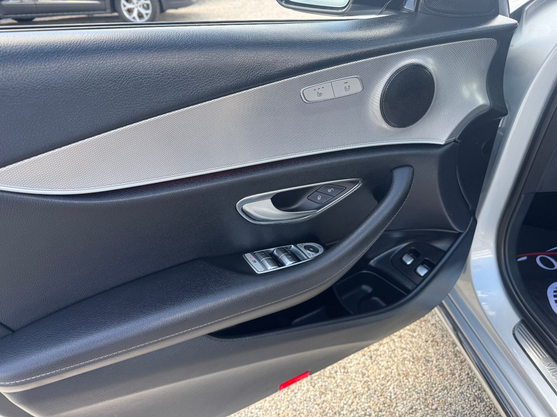 Mercedes-Benz E 300 E T-Modell E 300 d 245PS KAMARA — photo 6