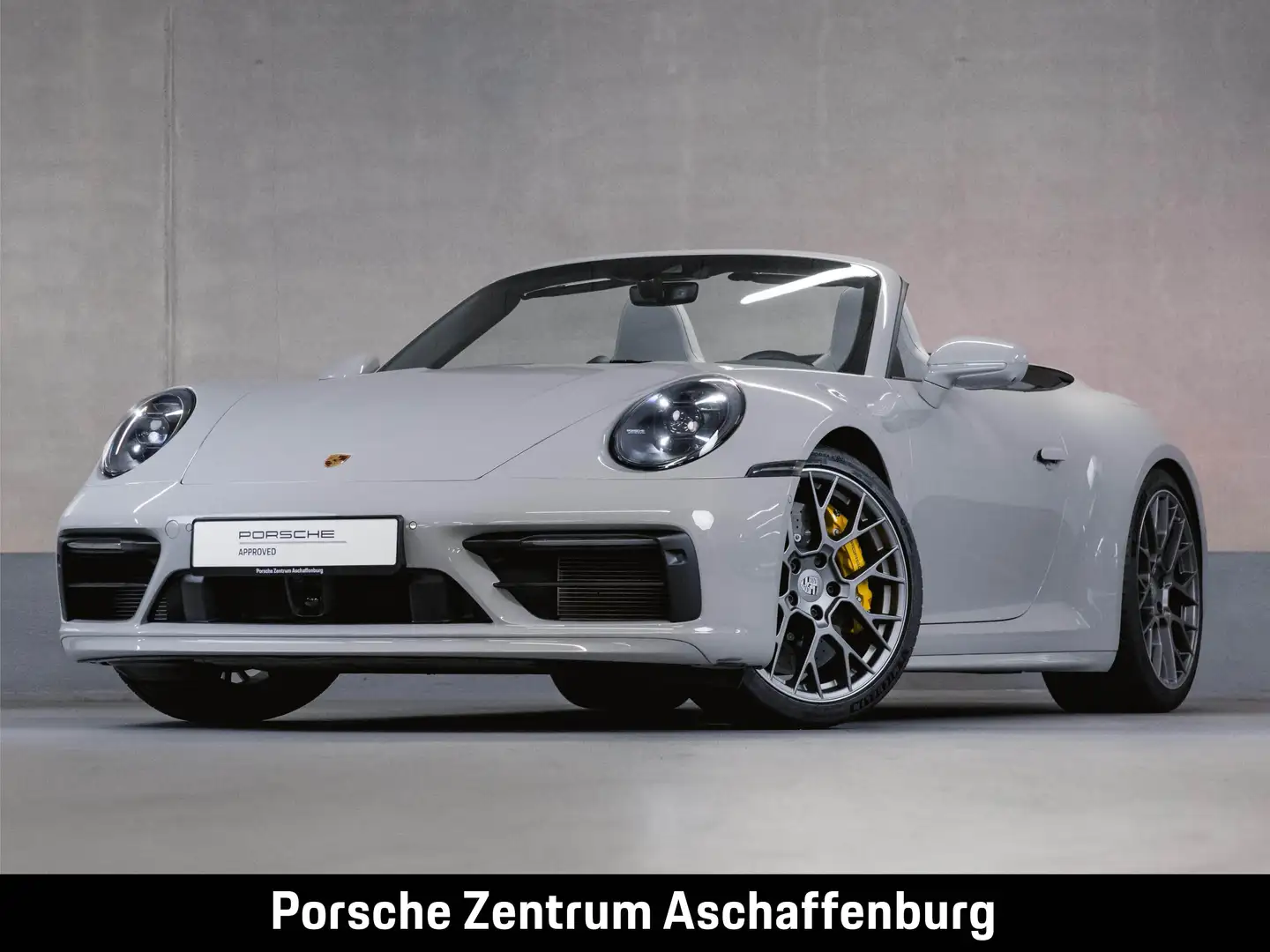 Porsche 992 911 Carrera 4S Sport Design Paket Burmester Šedá - 1
