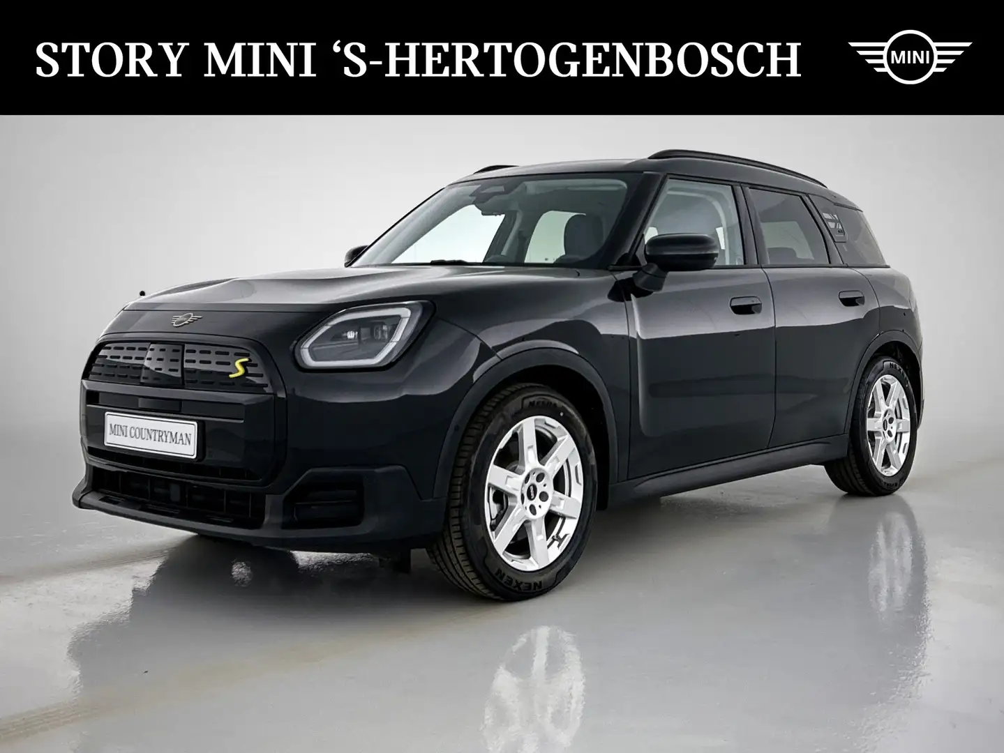 MINI Cooper SE Countryman ALL4 / Classic / Pakket M Plus / 18" Asteroid Spok Nero - 1