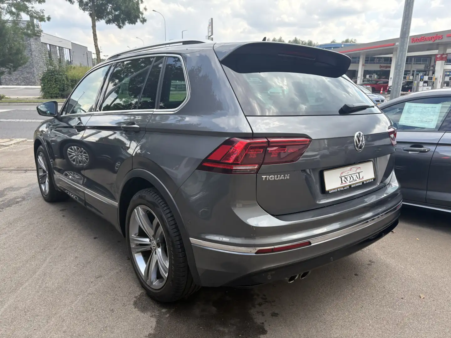 Volkswagen Tiguan 2.0 TDI 150 R-LINE DSG * GARANTIE 36 MOIS * Gris - 2