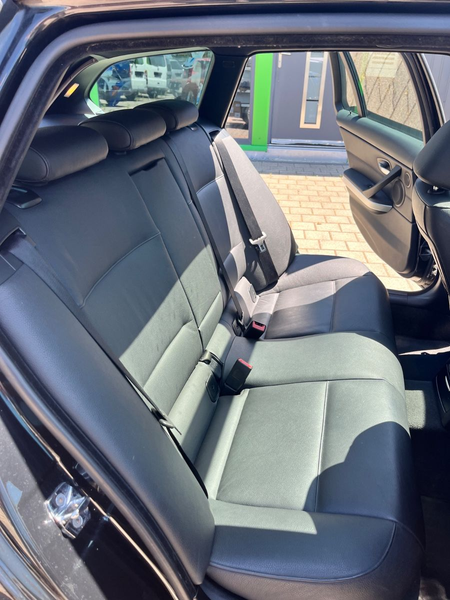 BMW 335 d Touring * M-Paket * 19 Zoll * Pano * AHK — photo 15