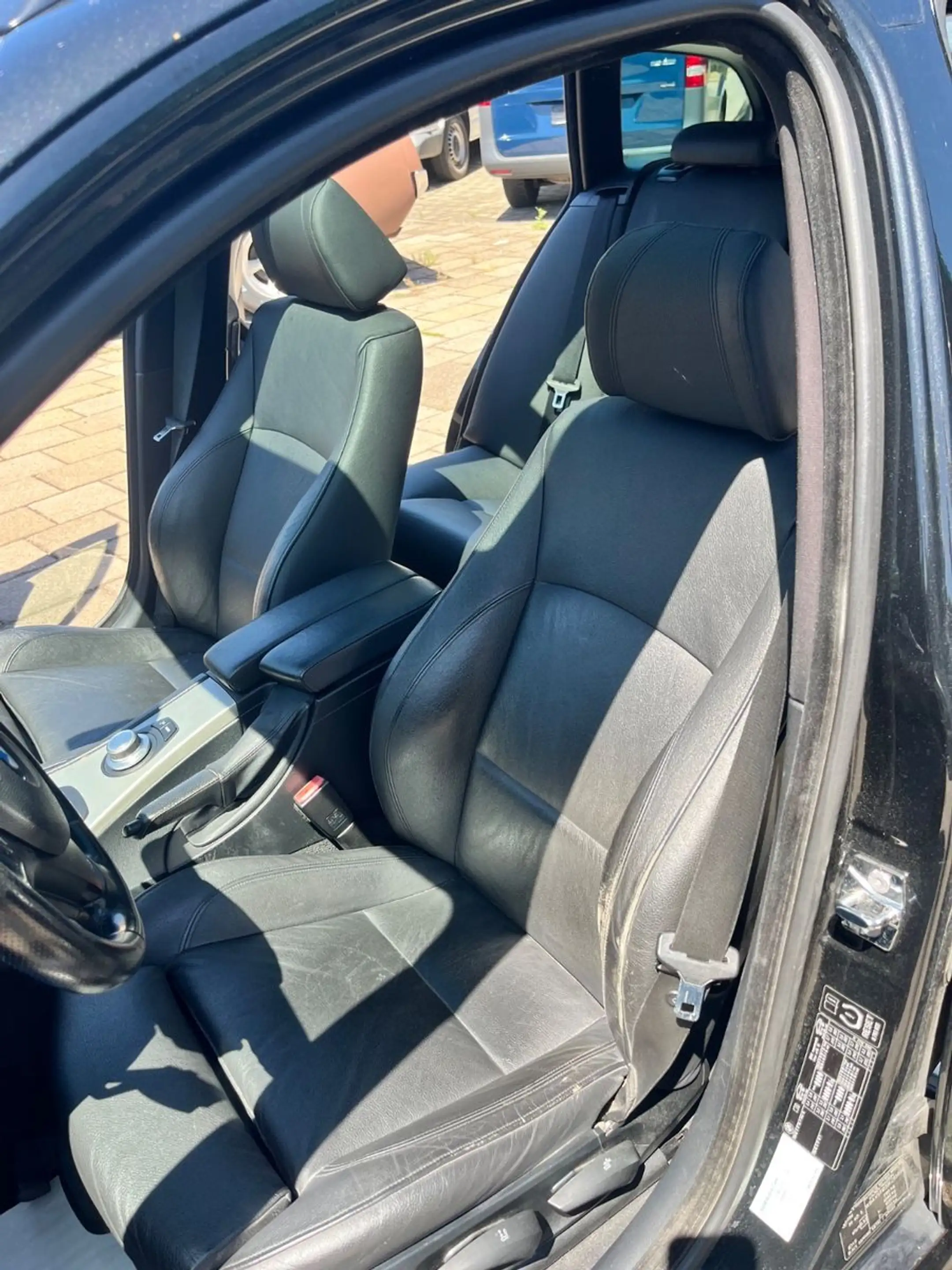BMW 335 d Touring * M-Paket * 19 Zoll * Pano * AHK — photo 12