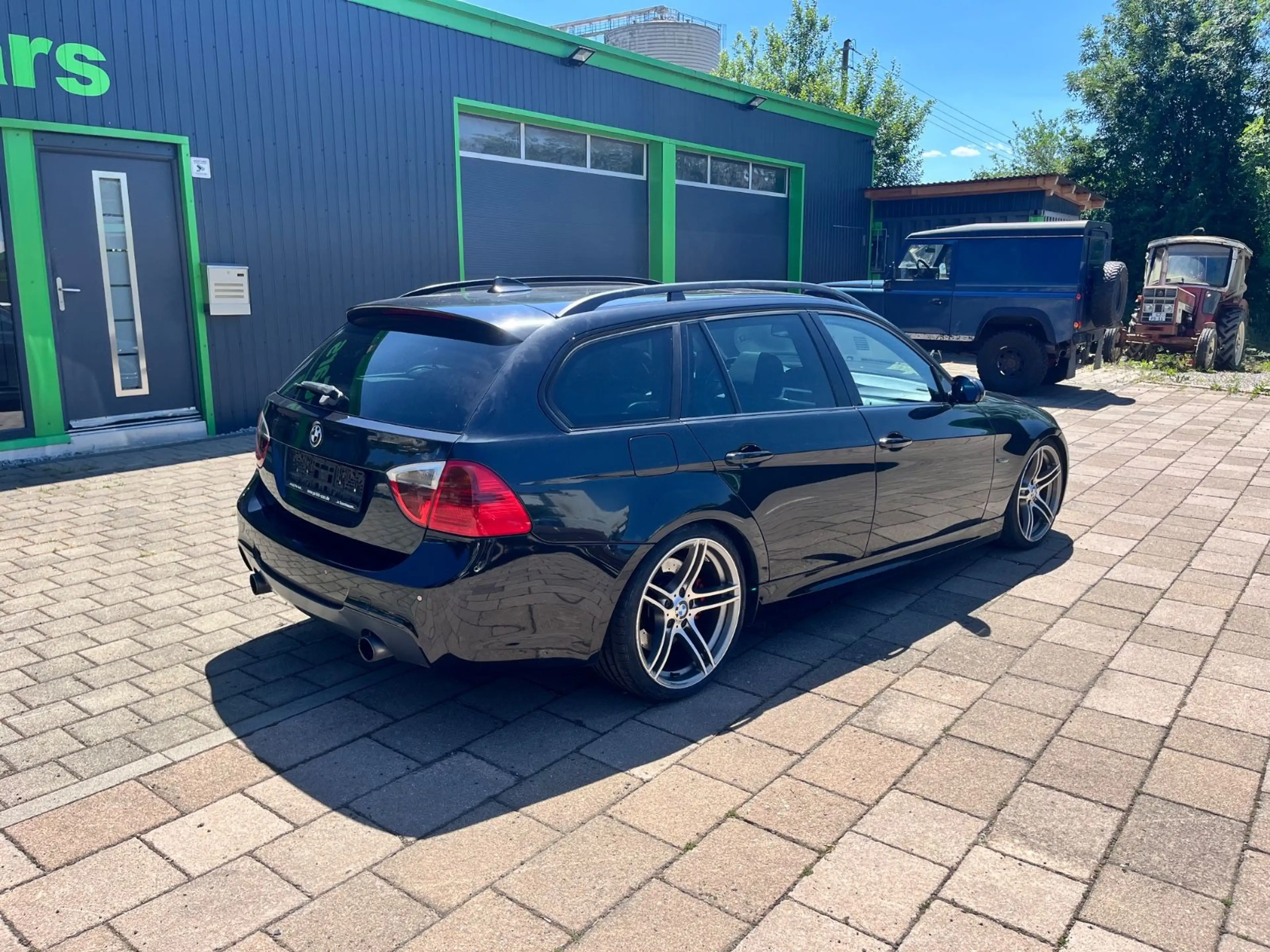 BMW 335 d Touring * M-Paket * 19 Zoll * Pano * AHK — photo 8