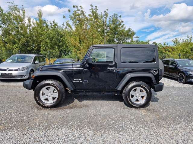 Jeep Wrangler Sport 2.8 CRD Hard-Top 1.HAND LED
