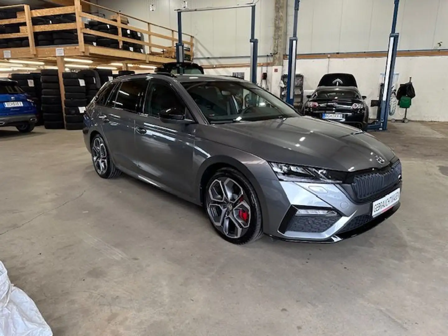 Skoda Octavia RS Grijs - 1
