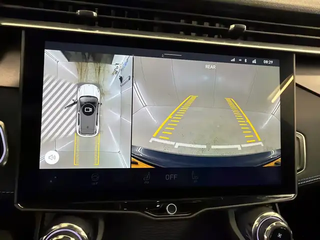 Lynk & Co 01 view 7