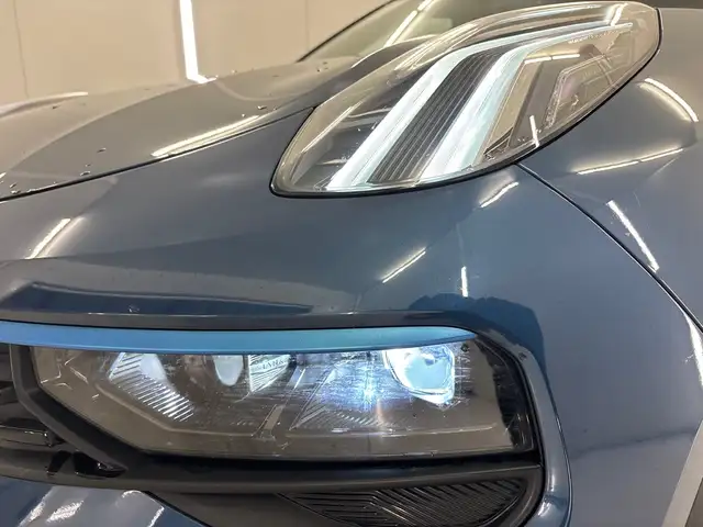Lynk & Co 01 view 15
