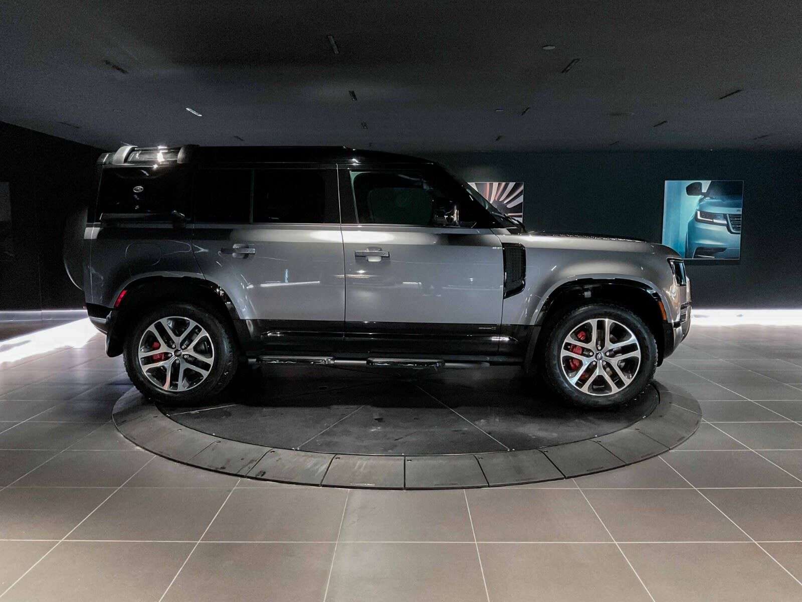 2022 Land Rover Defender X | BC Vehicle | Sunroof | Navigation | Head Up Di alt 4