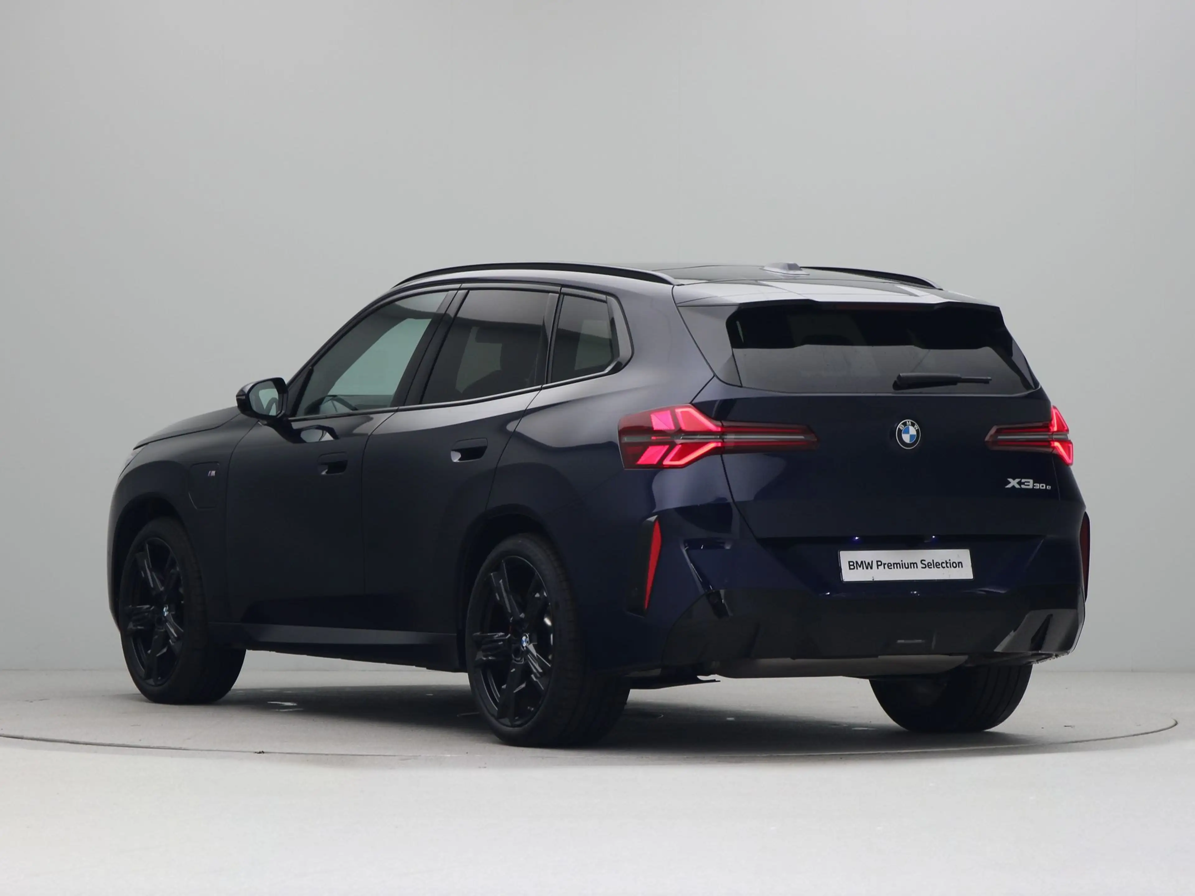 BMW X3 30e xDrive — photo 11
