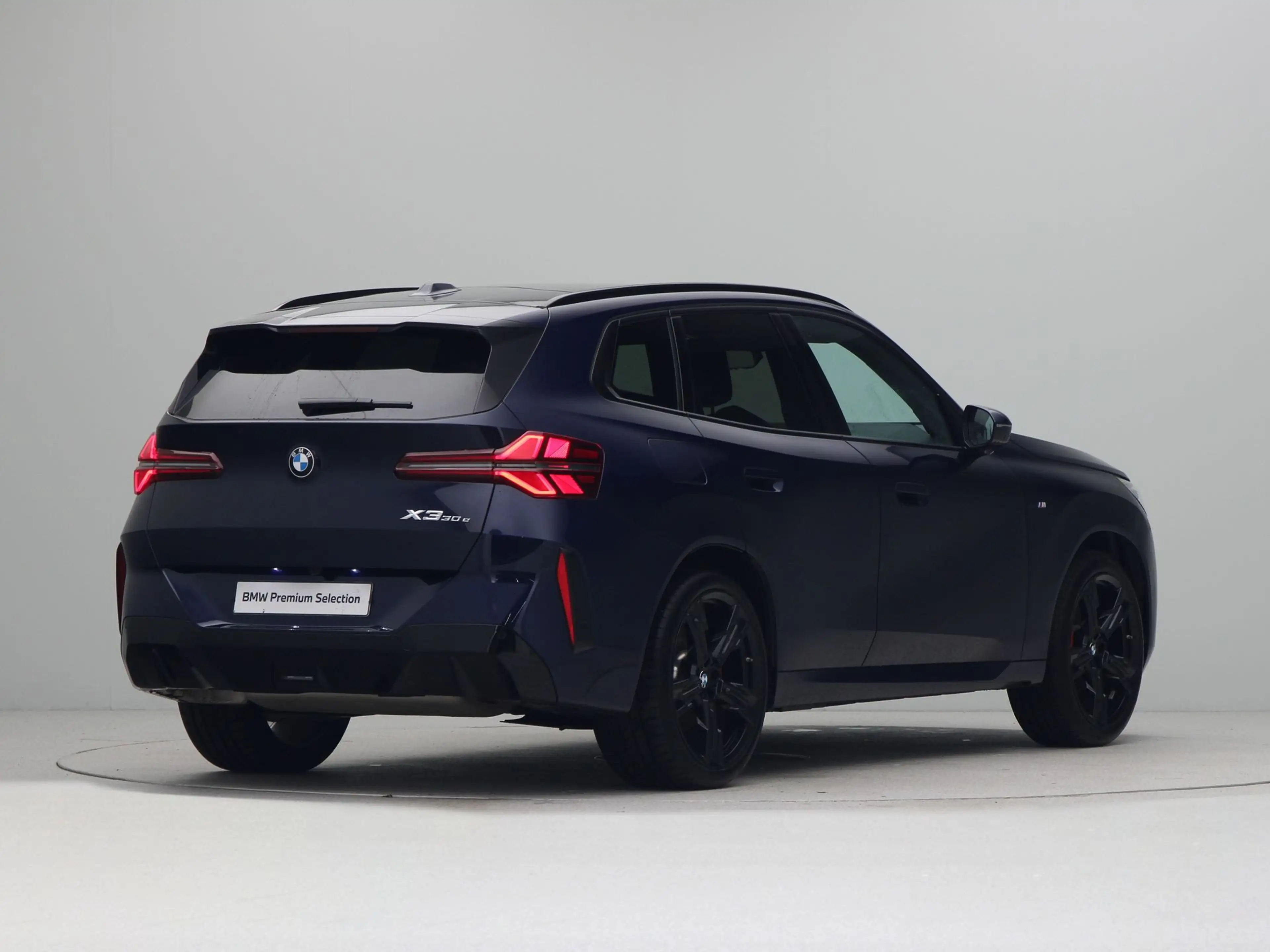 BMW X3 30e xDrive — photo 9