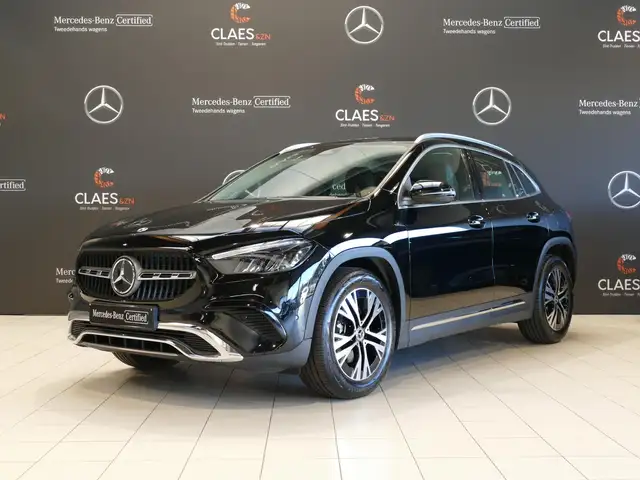 Mercedes-Benz GLA 180 Luxuxy Line DOS 8505