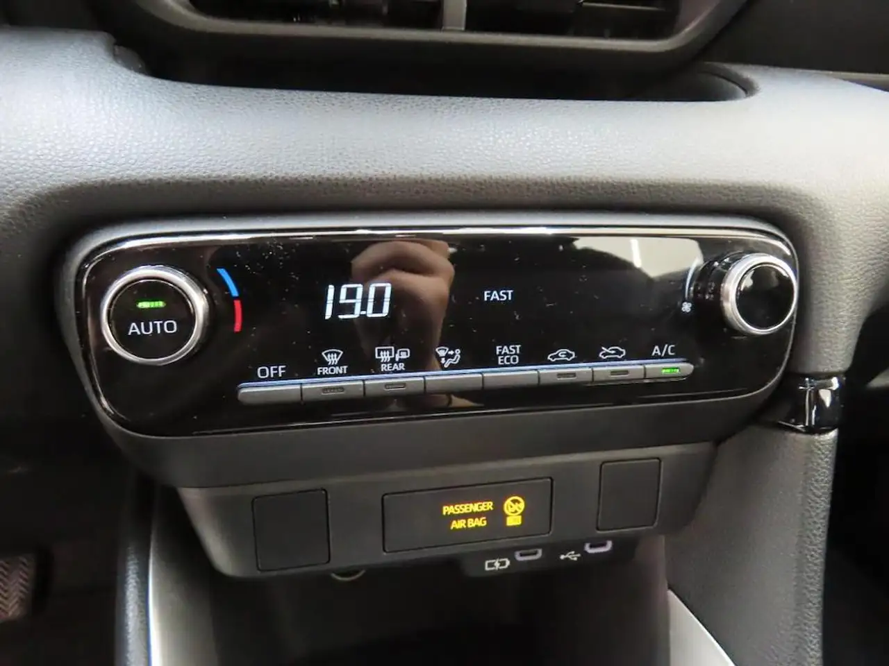 Toyota Yaris 1.5 HYBRID 115 ACTIVE I AUTOMAAT I APPLE CARPLAY I, миниатюра 7