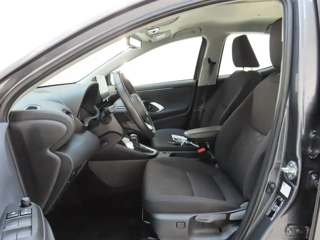 Toyota Yaris 1.5 HYBRID 115 ACTIVE I AUTOMAAT I APPLE CARPLAY I, миниатюра 4