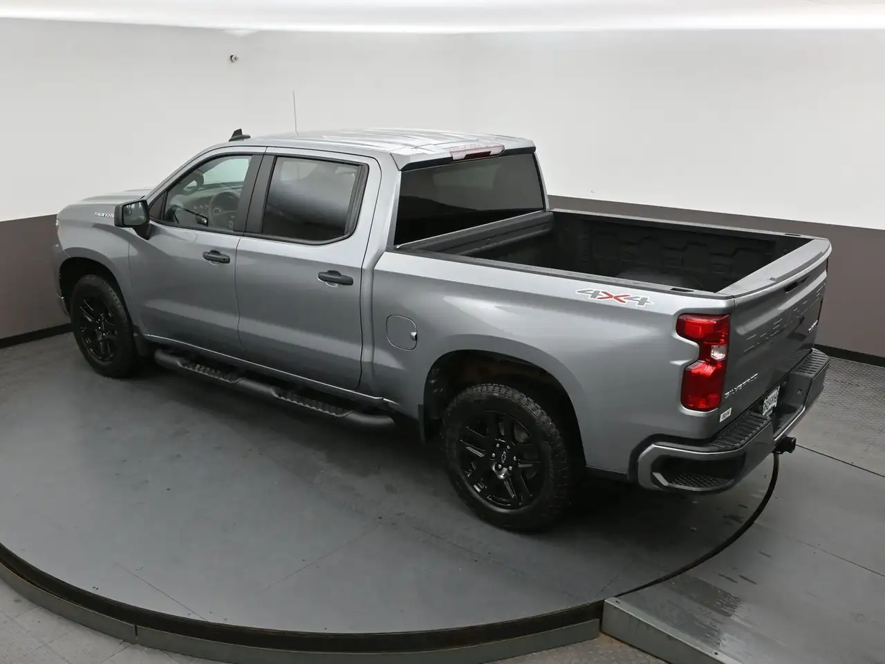 Chevrolet Silverado 1500 снимка Chevrolet Silverado 1500