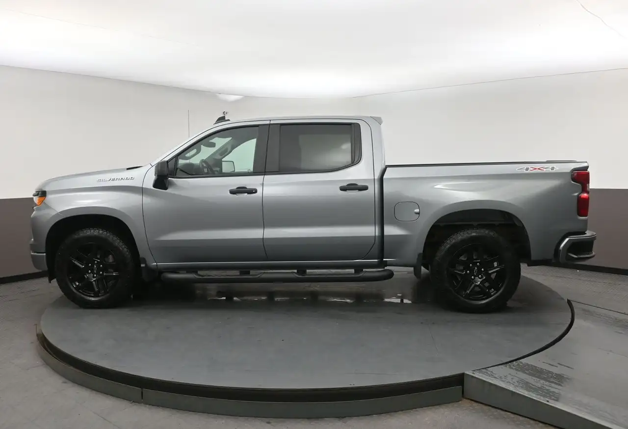 Chevrolet Silverado 1500 снимка Chevrolet Silverado 1500