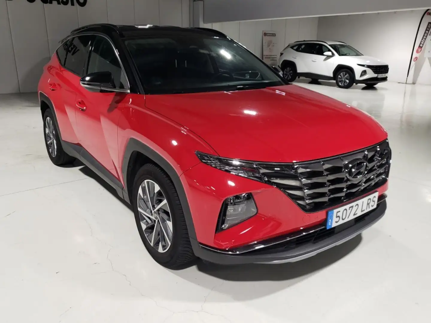 Hyundai TUCSON 1.6 CRDI MHEV 100KW N-LINE SKY SAFE DCT 136 5P Negro - 2