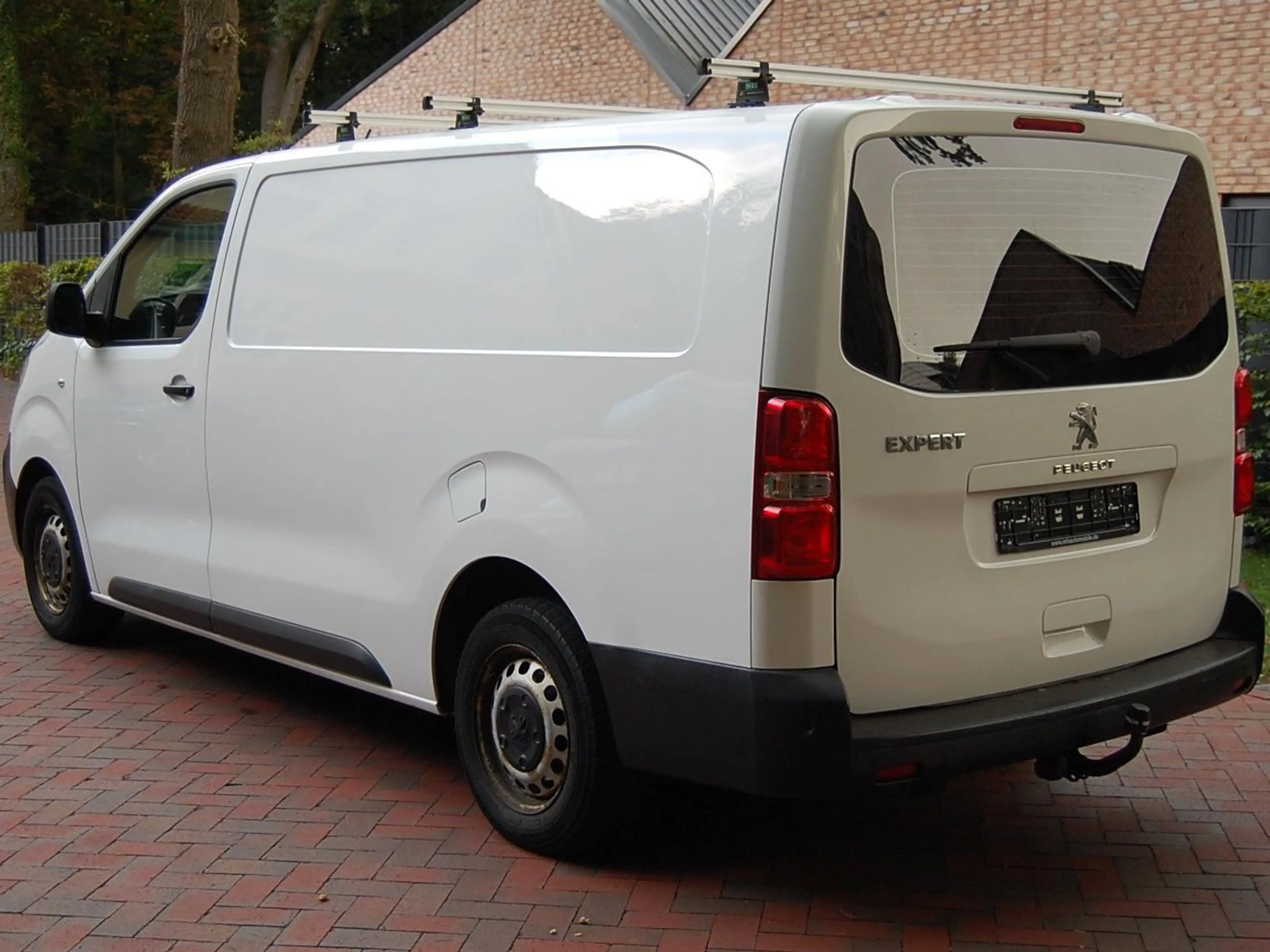 Peugeot Expert 2.0 Kasten lang Premium L3 Regalausbau AHK 2,5t, Navi, Klima, Dachtrager — photo 3