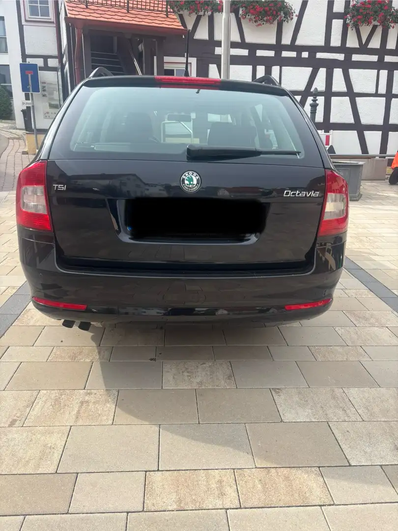 Skoda Octavia Combi 1.4 TSI Ambition Schwarz - 1