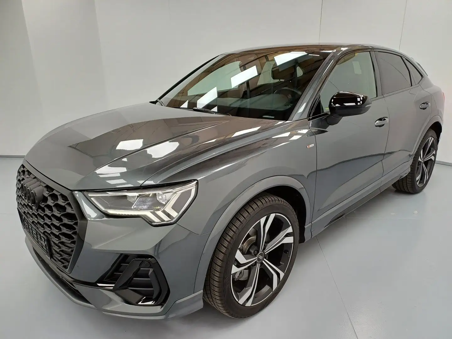 Audi Q3 SPORTBACK S-LINE 40 TFSI QUATTRO S-TRONIC 190 CV Grigio - 2