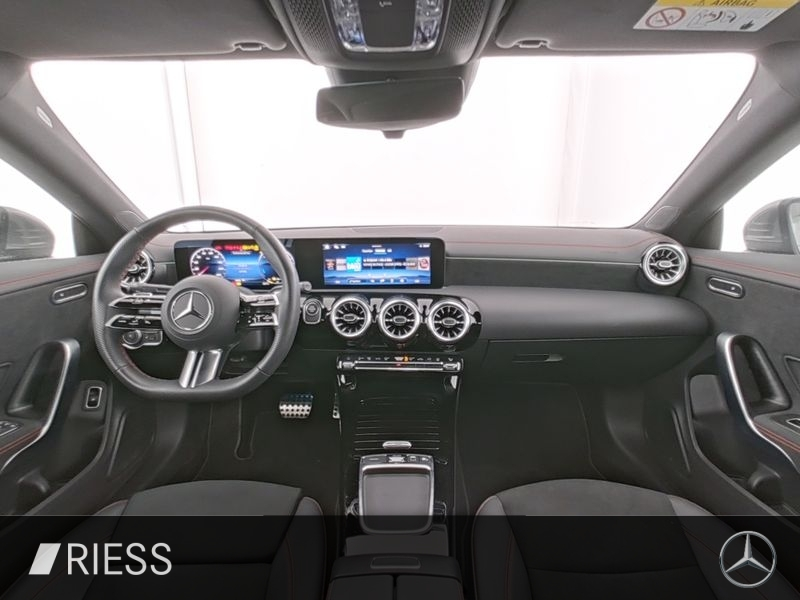 Mercedes-Benz CLA 250 e AMG Sport Navi LED W-Paket Kamera 18" — photo 7