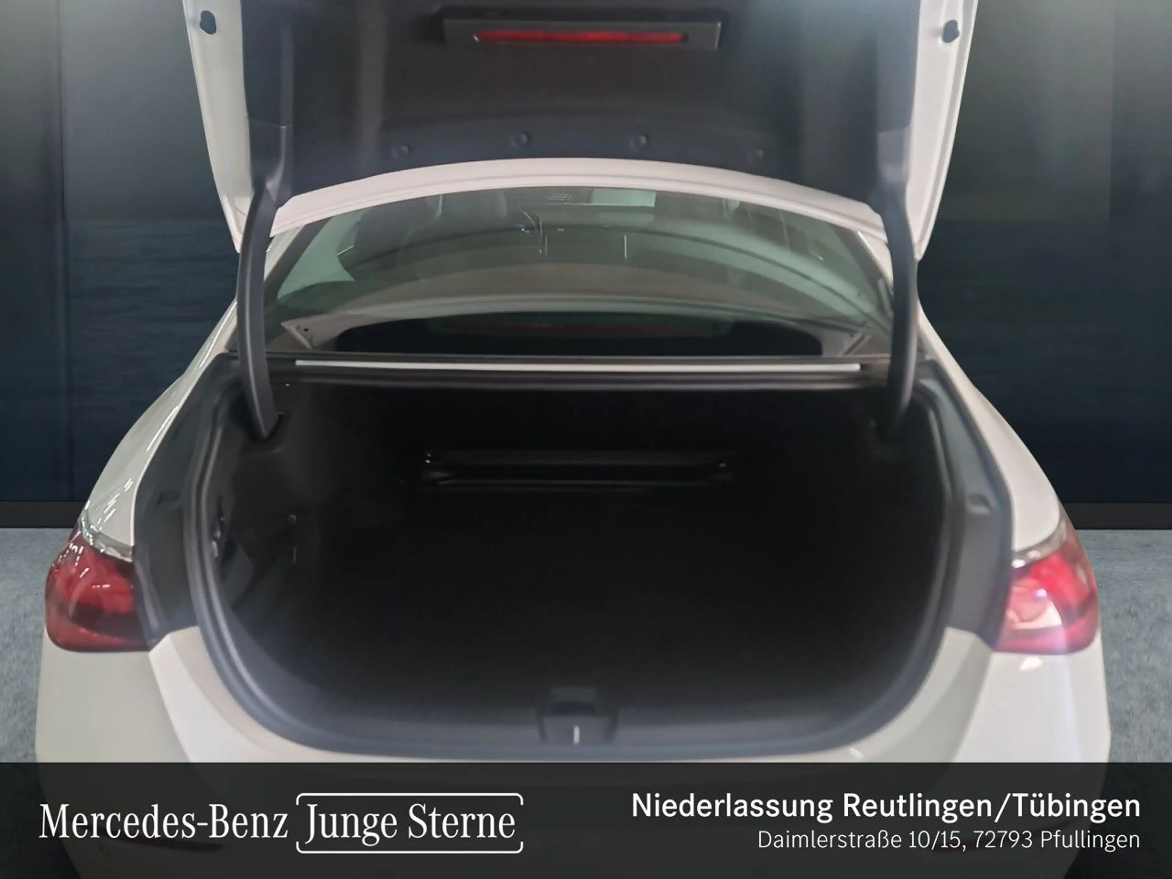 Mercedes-Benz E 200 Avantgarde LED Kamera Spurhalt-Ass PTS 9G — photo 6