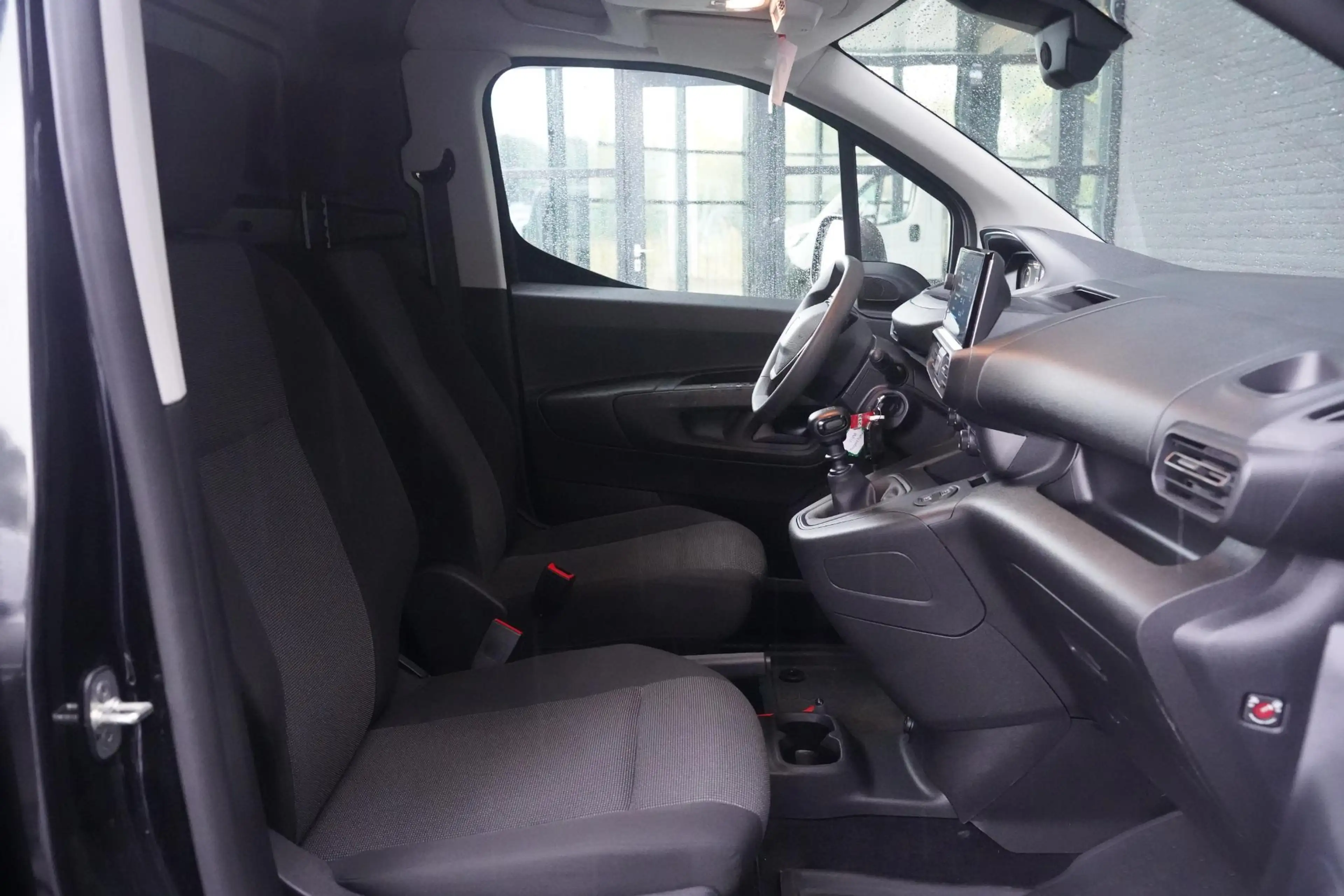 Peugeot Partner 1.5 BlueHDi 102 pk L1 Nwe Model Airco, Apple Carpl — photo 19