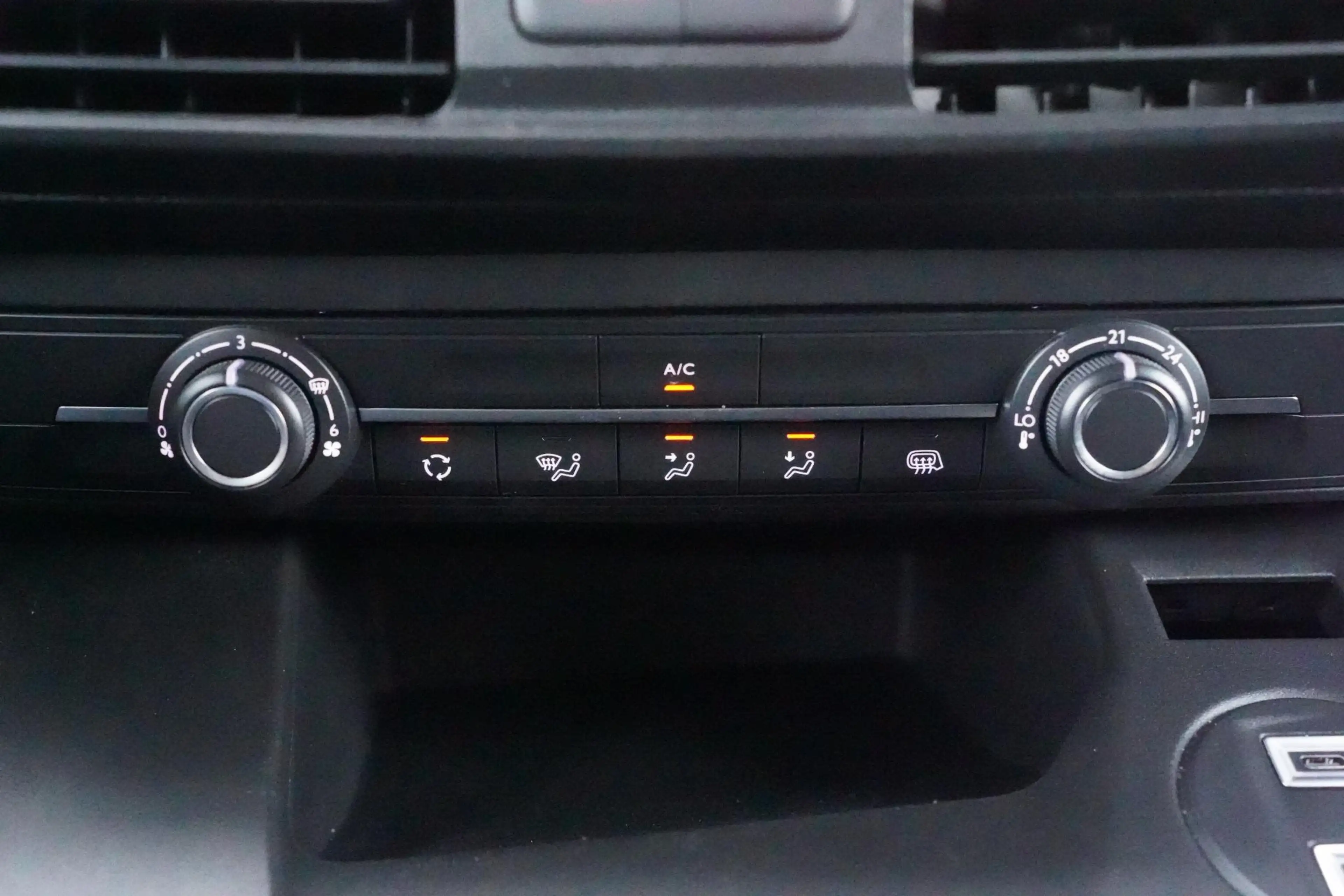 Peugeot Partner 1.5 BlueHDi 102 pk L1 Nwe Model Airco, Apple Carpl — photo 33