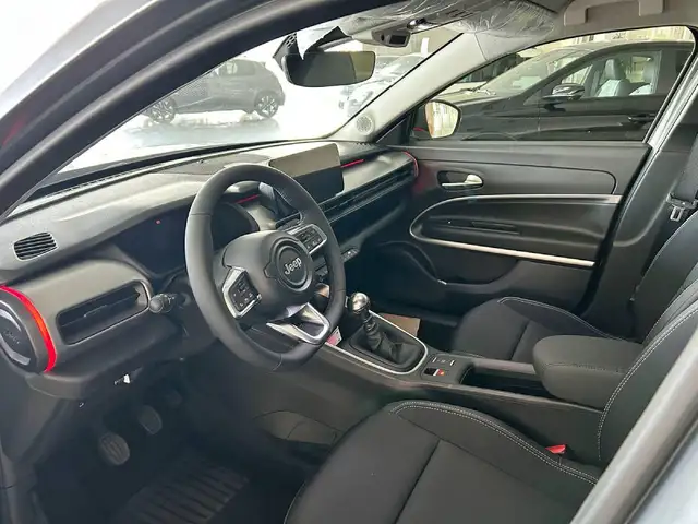 Jeep Avenger view 7
