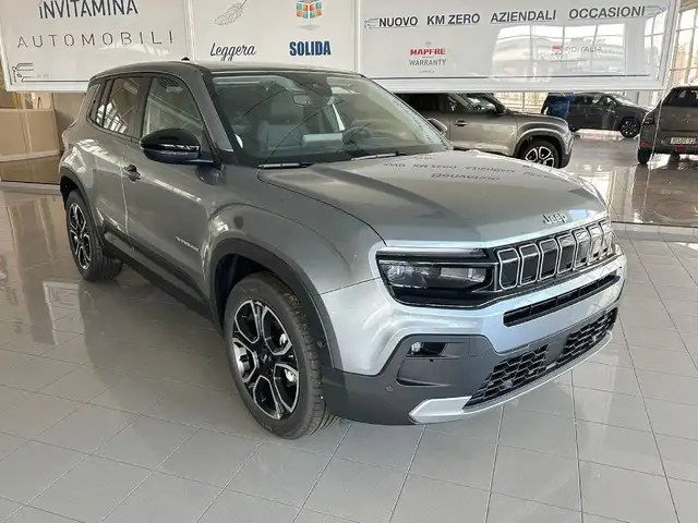 Jeep Avenger view 3
