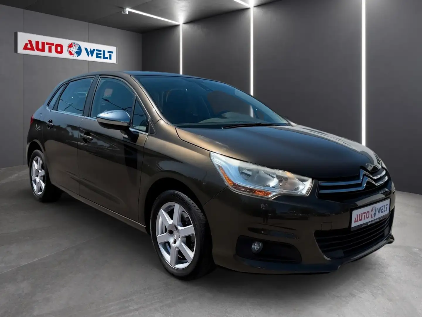 Citroen C4 Lim. 1.6 VTi  1. Hand  Dual-Klima Sitzhzg uvm Braun - 2